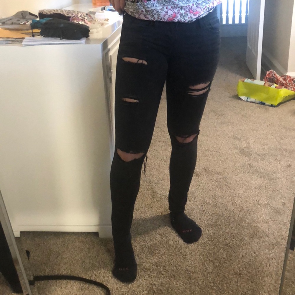 Ripped denim skinnys